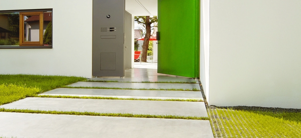 entrance minimalist modern