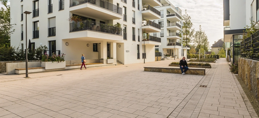 residential area path planted