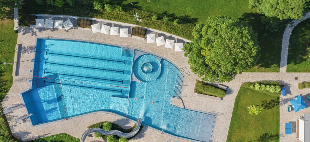 outdoor pool planted swimming pool