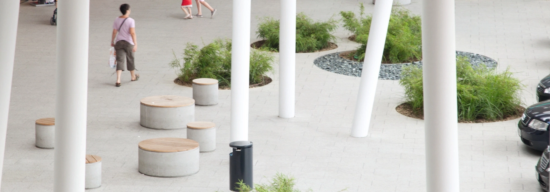 plaza shopping center planted modern
