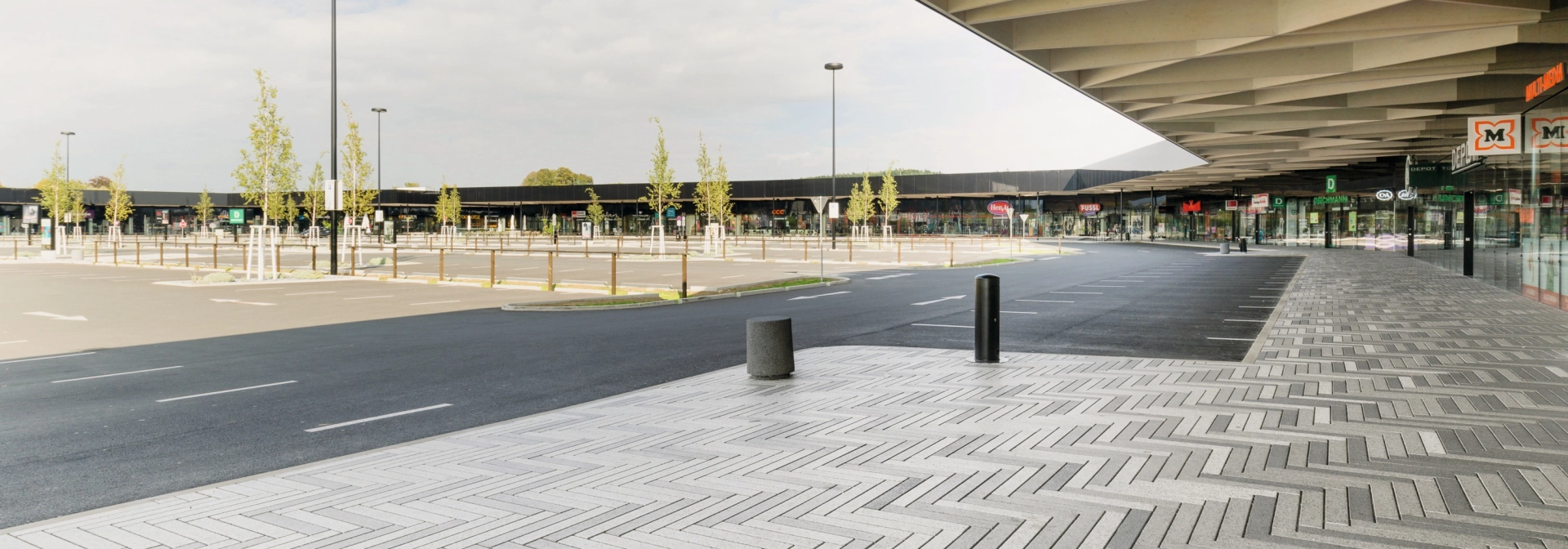 einkaufspark parkplatz
