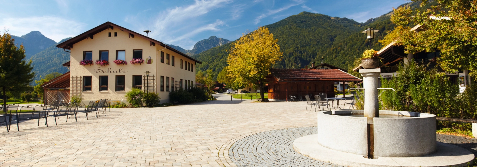 village center schleching school