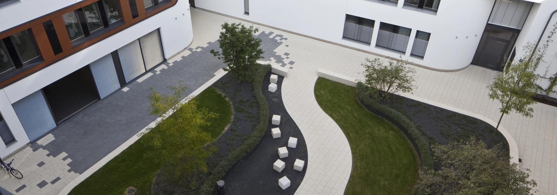 inner courtyard office building planted modern