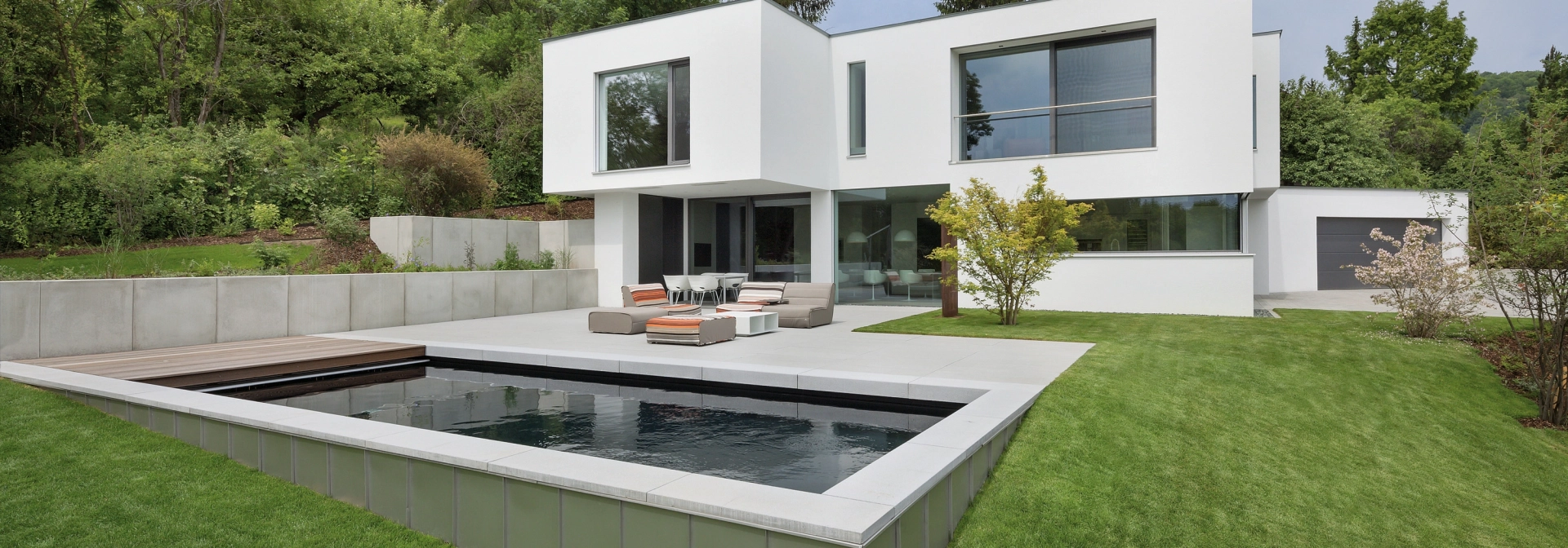 modernes haus fenster pool terrasse