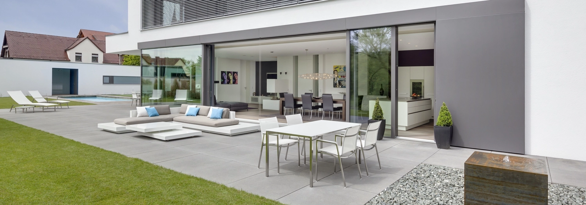 terrace modern lawn
