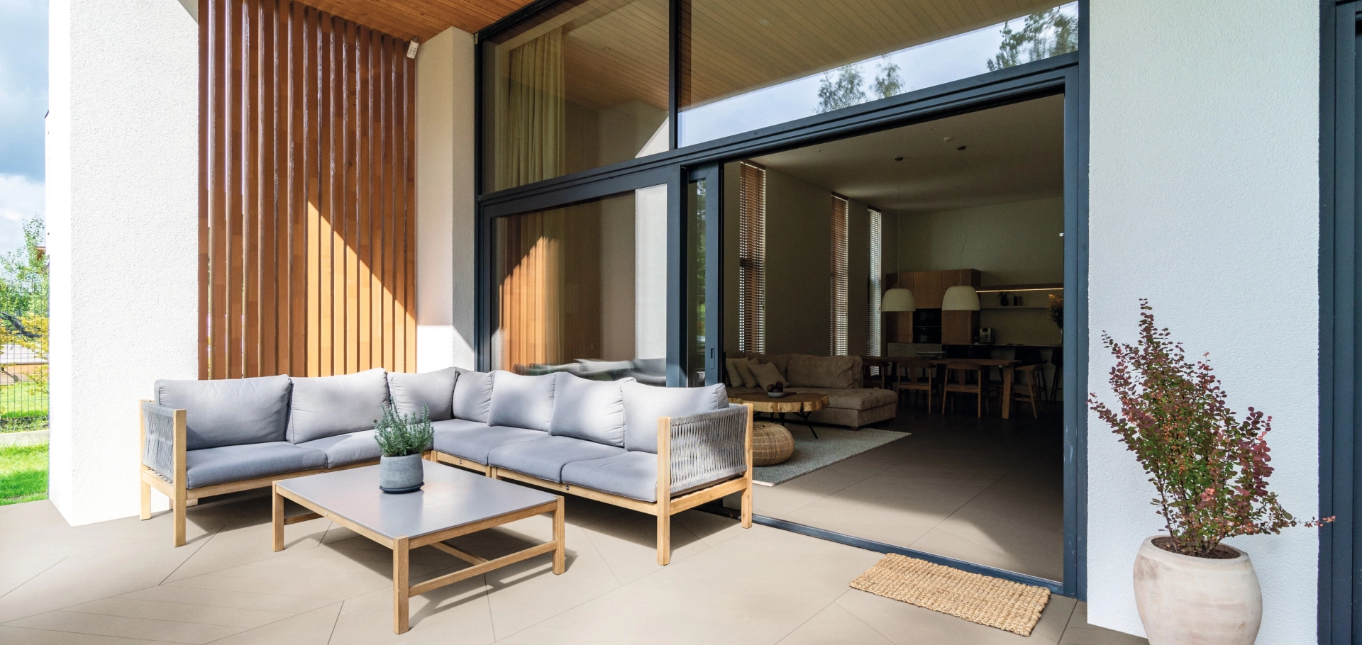 Terrace in herringbone look