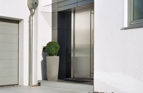 entrance private house modern