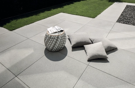 villa terrace planted modern