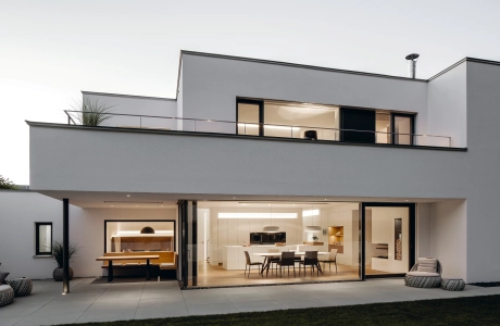 villa terrace planted modern
