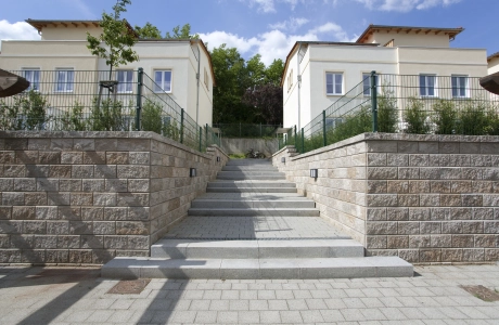 outdoor staircase planted