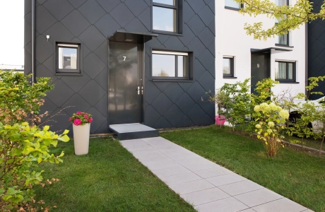 house entrance stylishly planted