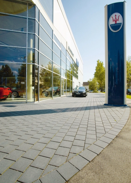 car dealership starnberg square