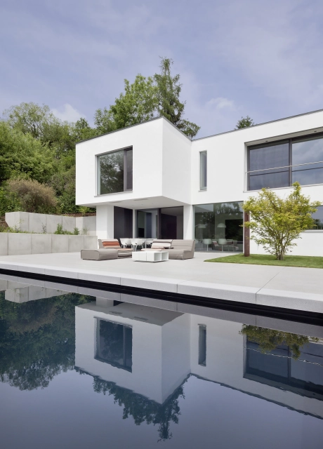 modernes haus fenster pool terrasse