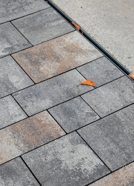 space flat roof construction company