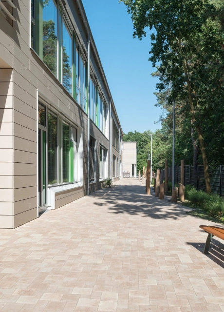 elementary school entrance modern
