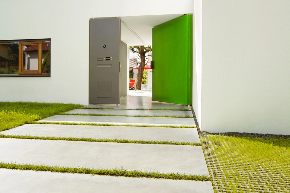 entrance minimalist modern