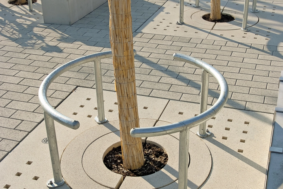 park and ride facility square tree slice