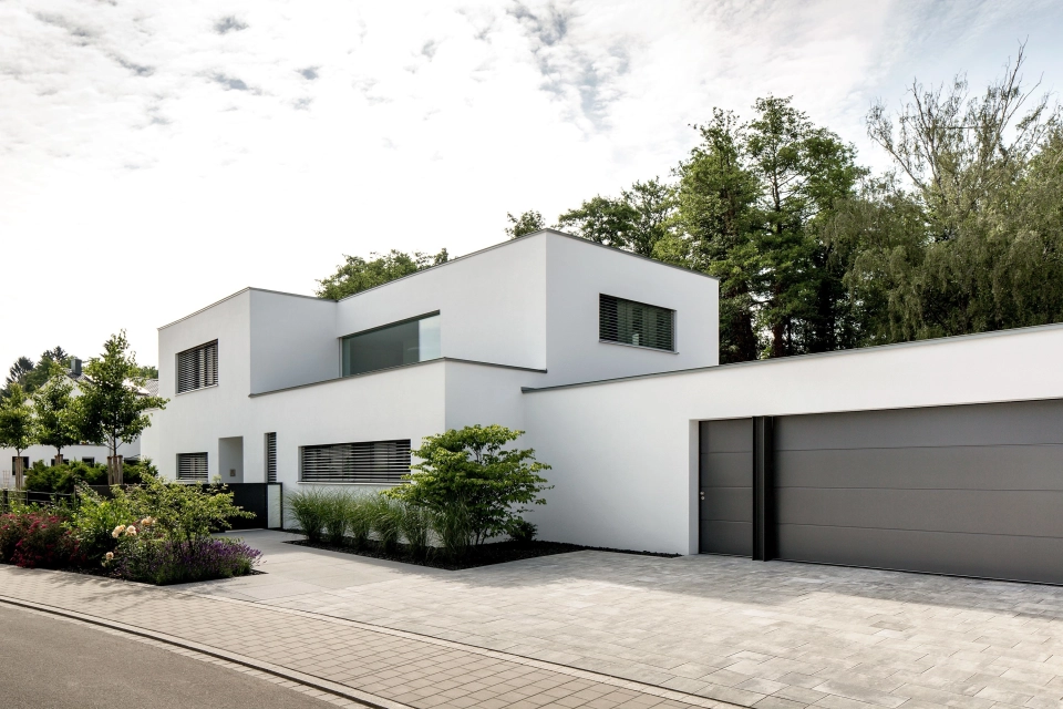 villa terrace planted modern