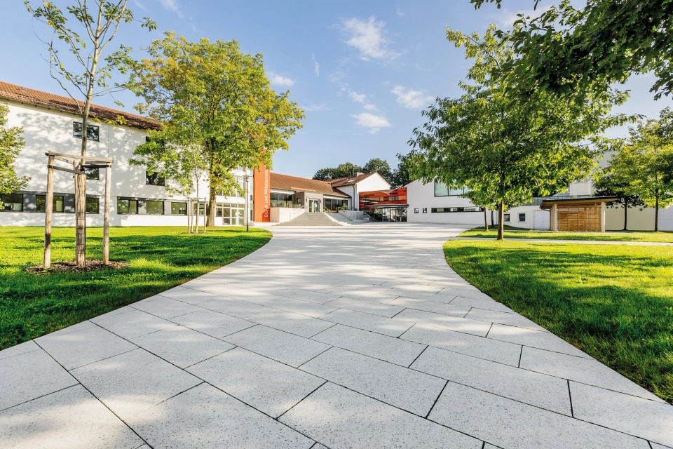 elementary school square courtyard planted