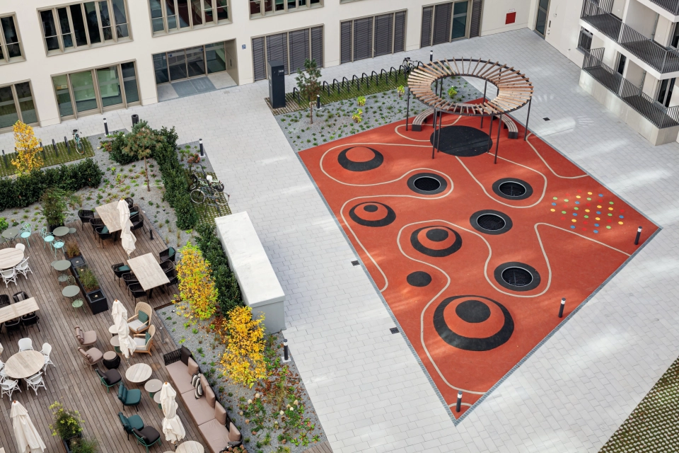 building inner courtyard planted hotel apartment office