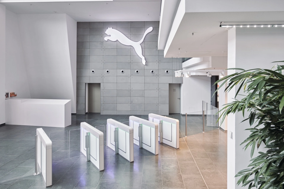 interior puma reception hall