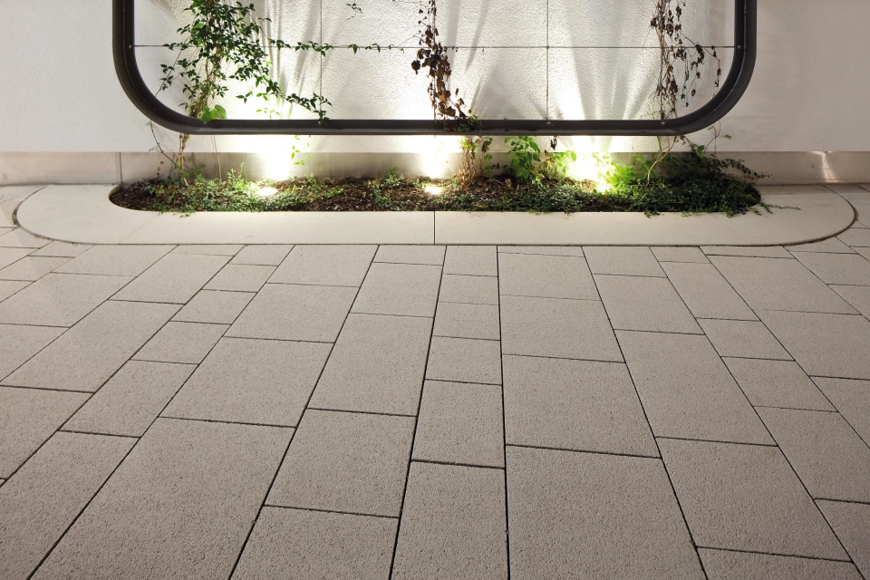 inner courtyard office building planted modern