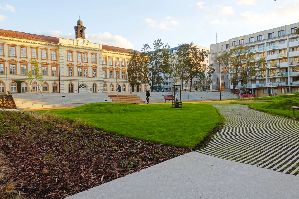 square office building park