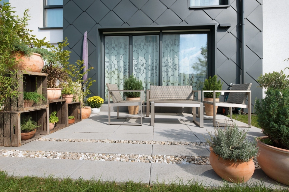 terraced house house entrance stylishly planted