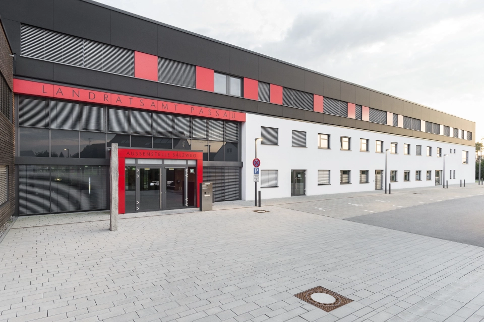new building planted modern parking lot