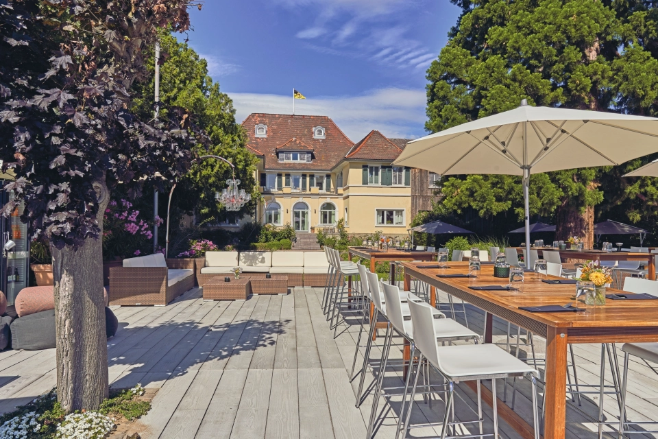 island event location modern terrace
